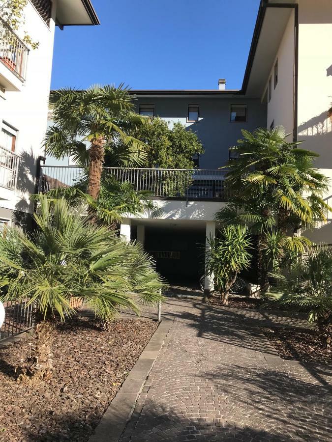 加尔达湖滨Casa Chiara公寓 外观 照片
