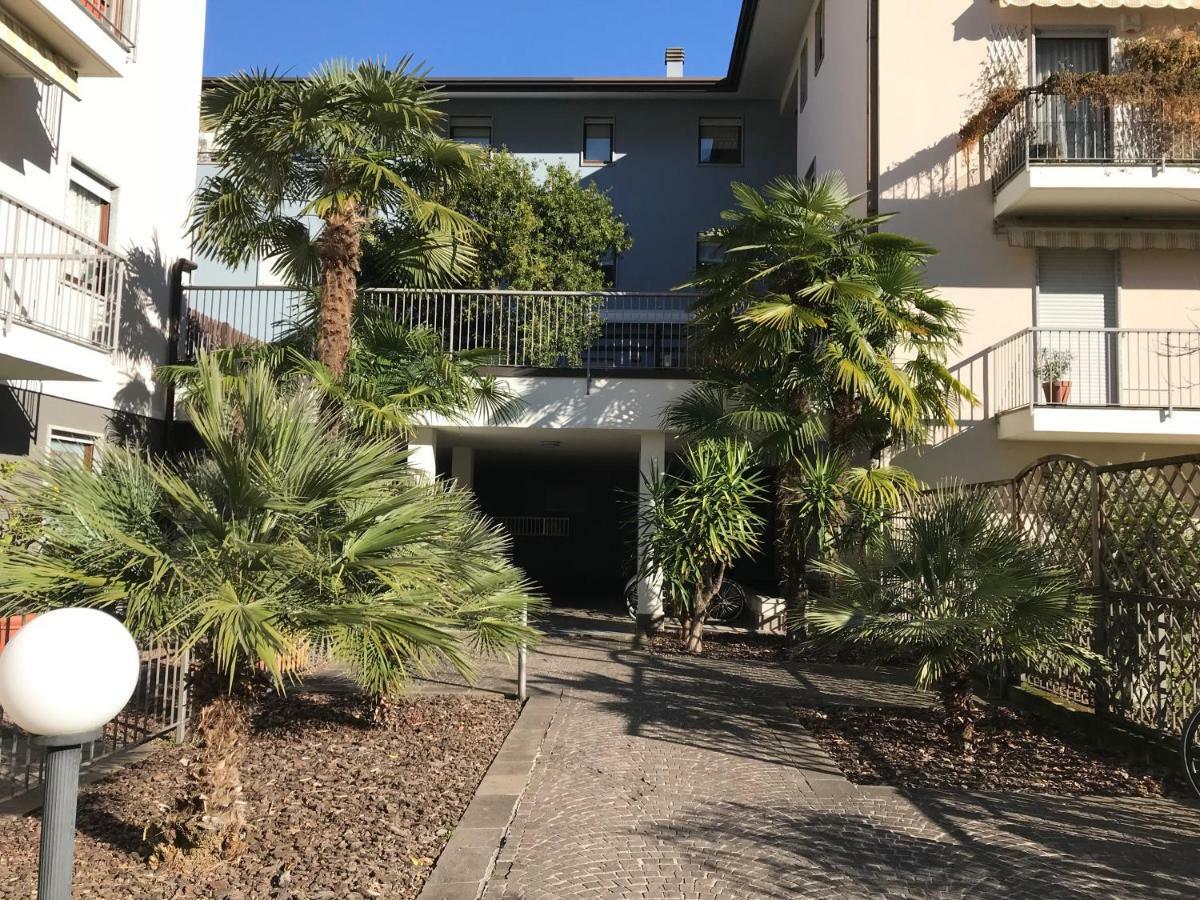 加尔达湖滨Casa Chiara公寓 外观 照片